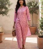 Women Floral Printed Regular Pure Cotton Kurta with Trousers & With Dupatta