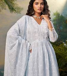 Women Floral Embroidered Regular Thread Work Kurta Trousers With Dupatta Set
