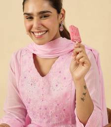 Women Floral Embroidered Pleated Thread Work Pure Cotton Kurta Set