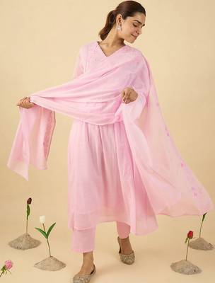 Women Floral Embroidered Pleated Thread Work Pure Cotton Kurta Set 1