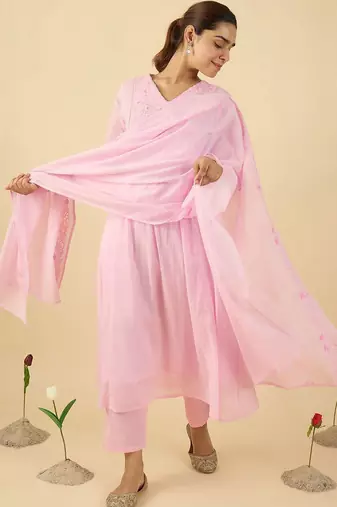 Women Floral Embroidered Pleated Thread Work Pure Cotton Kurta Set