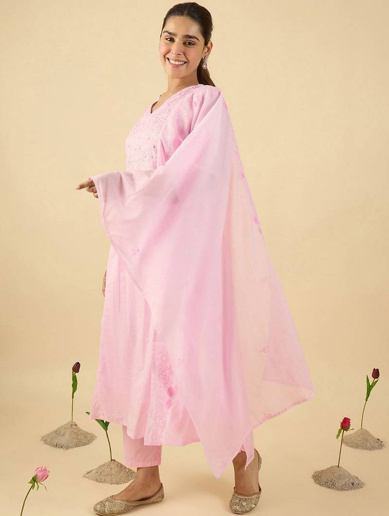 Women Floral Embroidered Pleated Thread Work Pure Cotton Kurta Set