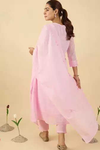 Women Floral Embroidered Pleated Thread Work Pure Cotton Kurta Set