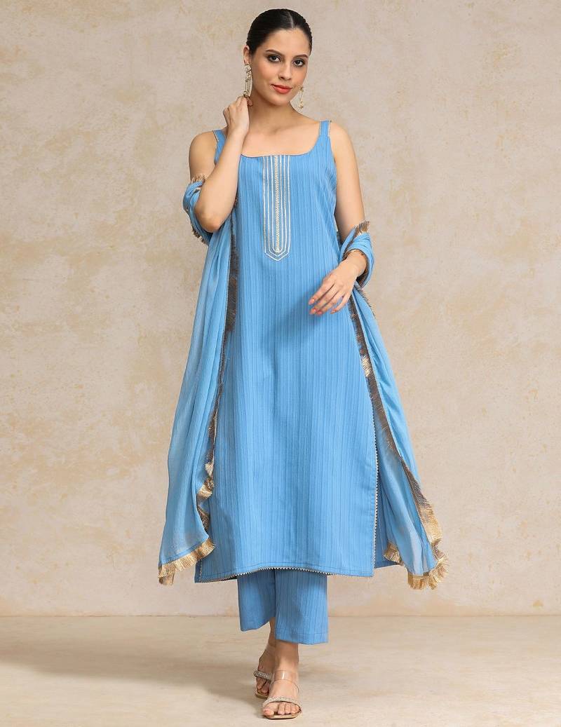 Women Yoke Design Regular Silk Crepe Kurta with Trousers & With Dupatta