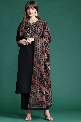 Floral Yoke Design Thread Work Kurta With Trousers & Dupatta