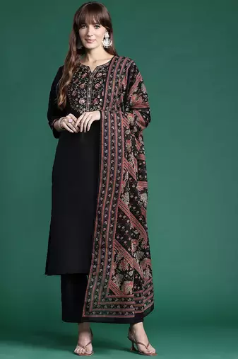 Floral Yoke Design Thread Work Kurta With Trousers & Dupatta