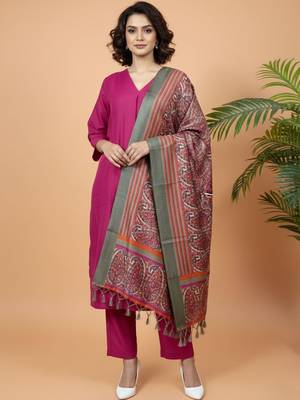 Women Ethnic Motifs Regular Kurta with Trousers & With Dupatta 1