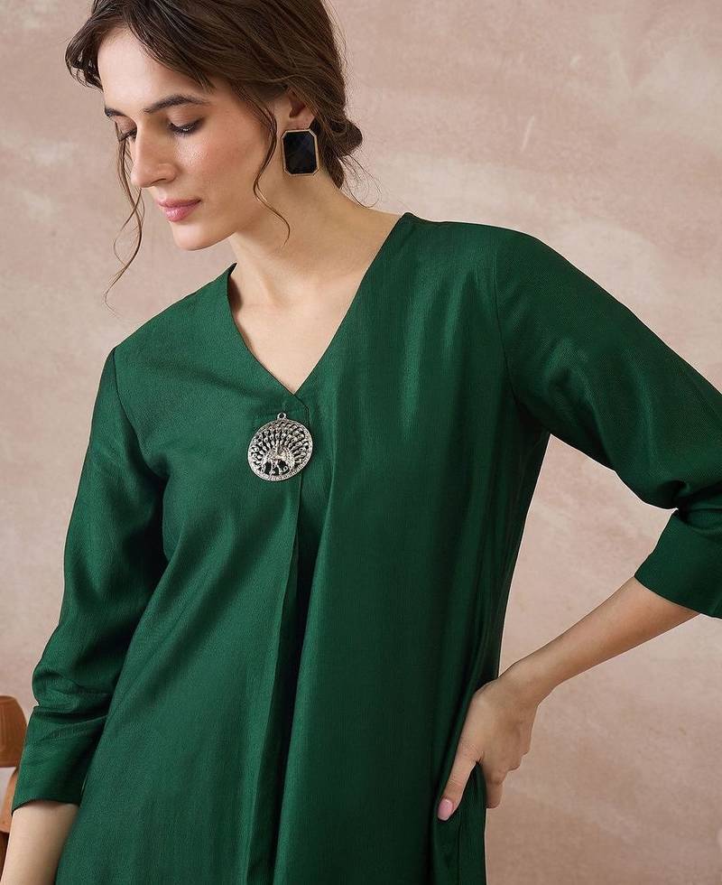 Women Regular Liva Kurta with Trousers