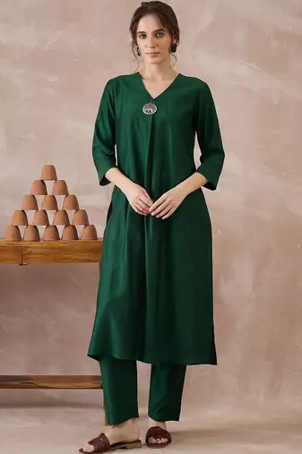 Women Regular Liva Kurta with Trousers