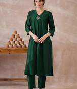 Women Regular Liva Kurta with Trousers