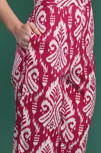Women Ethnic Motifs Printed Pure Cotton Kurta with Trousers