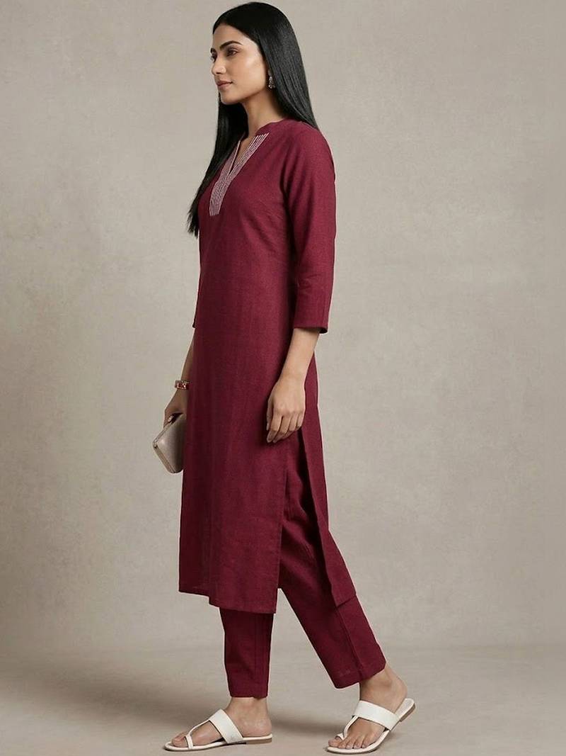 Women Regular Thread Work Kurta with Trousers