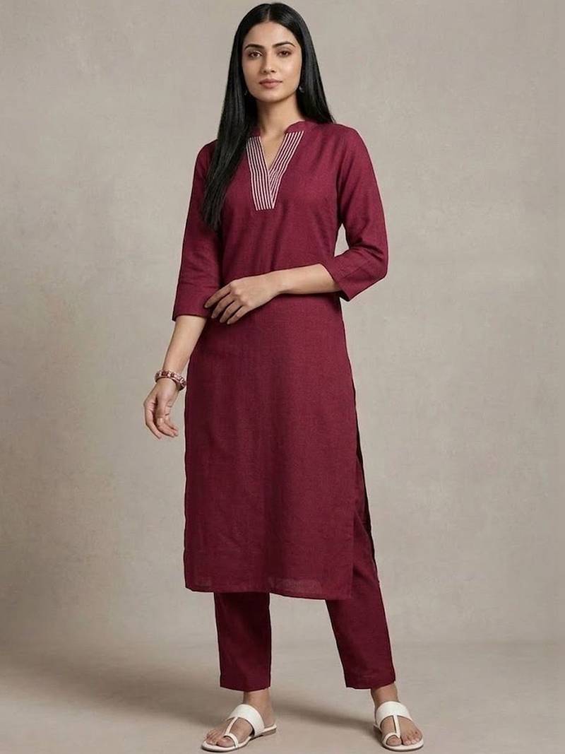 Women Regular Thread Work Kurta with Trousers