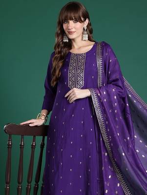 Ethnic Motifs Embroidered Sequinned Kurta with Trousers & Dupatta 2