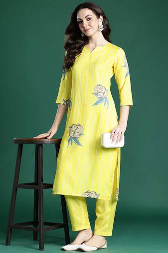Floral Printed Regular Kurta with Trousers