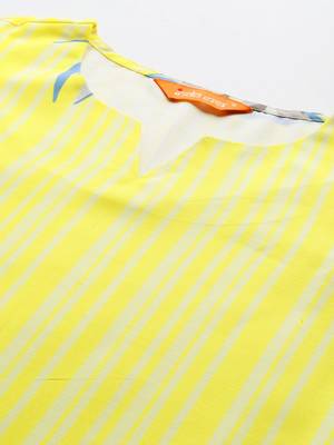 Floral Printed Regular Kurta with Trousers 2