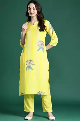 Floral Printed Regular Kurta with Trousers
