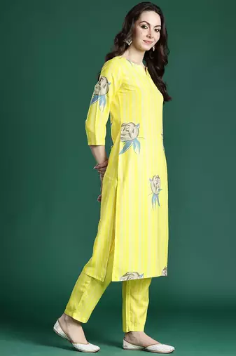Floral Printed Regular Kurta with Trousers
