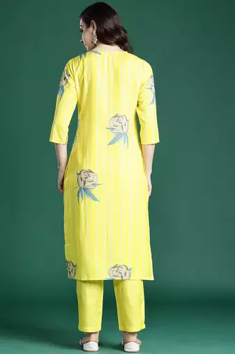 Floral Printed Regular Kurta with Trousers