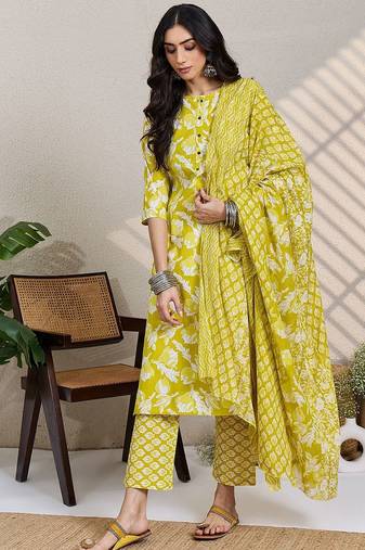 Women Floral Printed Regular Pure Cotton Kurta with Trousers & With Dupatta