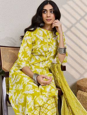Women Floral Printed Regular Pure Cotton Kurta with Trousers & With Dupatta 2