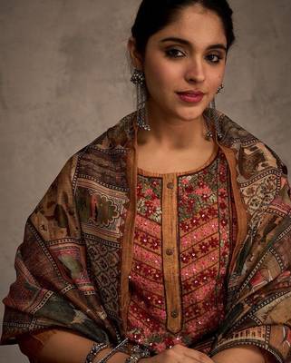 Ethnic Motifs Yoke Design Sequinned Chanderi Cotton Kurta With Trousers & Dupatta 2