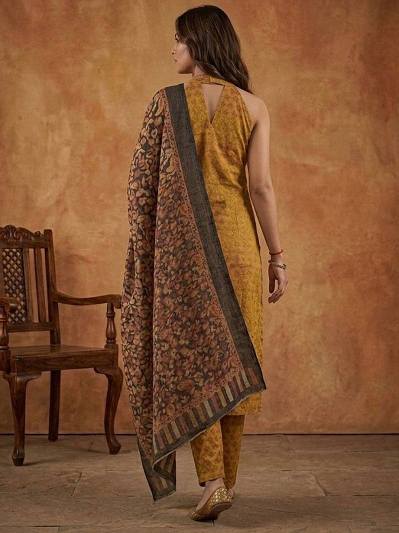 Women Regular Kurta with Trousers & With Dupatta