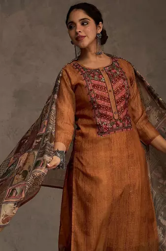 Ethnic Motifs Yoke Design Sequinned Chanderi Cotton Kurta With Trousers & Dupatta