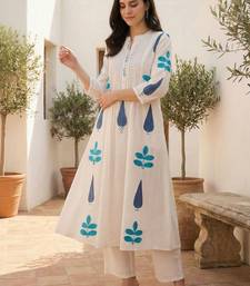 Women Ethnic Motifs Printed Panelled Mirror Work Pure Cotton Kurta with Trousers