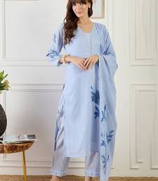 Women Floral Printed Regular Linen Kurta with Trousers & With Dupatta
