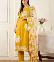 Women Floral Printed Regular Mirror Work Pure Cotton Kurta with Trousers & With Dupatta