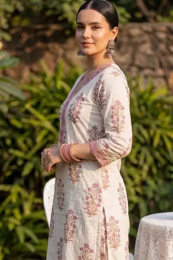 Women Floral Printed Regular Sequinned Pure Cotton Kurta with Salwar & With Dupatta