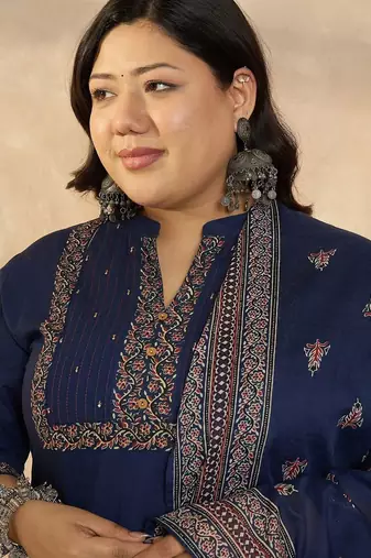 Plus Size Blue Printed Straight Kurta Trousers With Dupatta Set