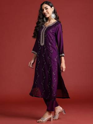 Floral Embroidered Sequinned Kurta With Trousers & Dupatta 6