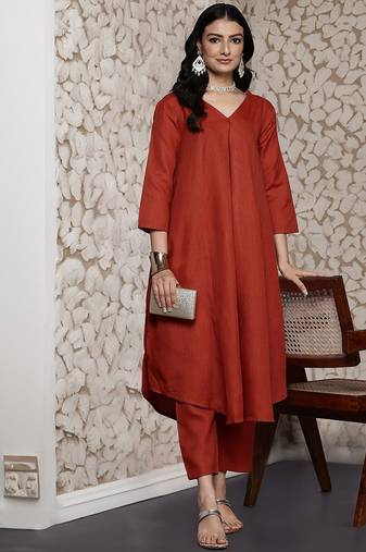 Women Solid Front Pleated A Line Republic Day Kurta Set