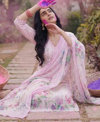 Women Floral Printed Regular Linen Kurta & Trousers With Floral Dupatta 2