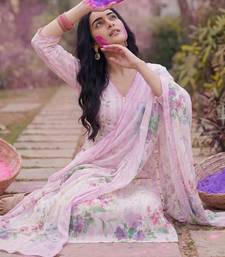 Women Floral Printed Regular Linen Kurta & Trousers With Floral Dupatta