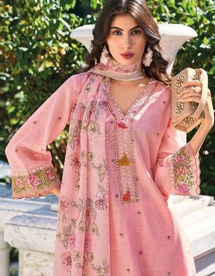 Women Floral Embroidered Thread Work Linen Kurta with Trousers & With Dupatta 2