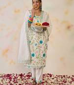 Women Floral Embroidered Regular Thread Work Kurta with Trousers & With Dupatta