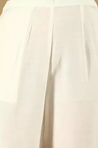 Women Floral Embroidered Regular Thread Work Kurta with Trousers & With Dupatta