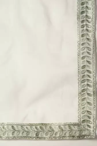 Women Floral Embroidered Regular Thread Work Kurta with Trousers & With Dupatta