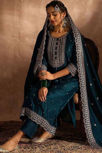 Ethnic Motifs Embroidered Thread Work Straight Kurta with Trouser & Dupatta