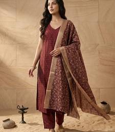 Women Regular Kurta with Trousers & With Dupatta
