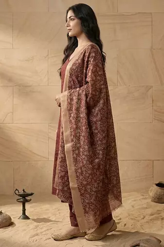Women Regular Kurta with Trousers & With Dupatta