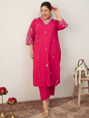 Women Plus Size Embroidered Regular Thread Work Pure Cotton Kurta with Trousers 1