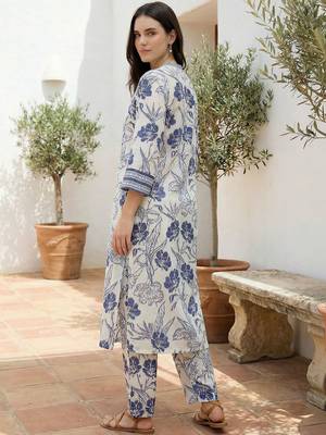 Women Floral Printed Regular Pure Cotton Kurta with Trousers 4