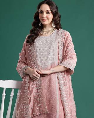 Ethnic Motifs Regular Kurta with Trousers & Dupatta 2
