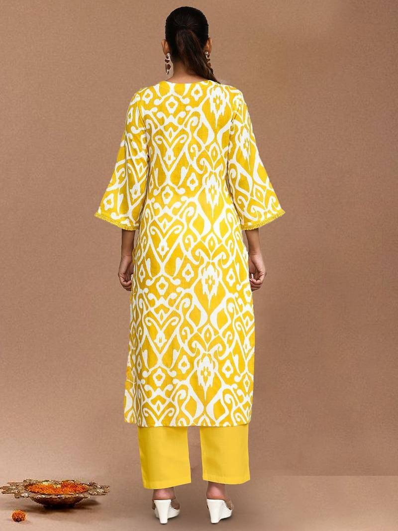 Women Ethnic Motifs Printed Regular Kurta with Trouser