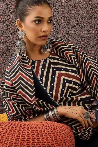 Women Printed Regular Sequinned Pure Cotton Kurta with Trousers & With Dupatta