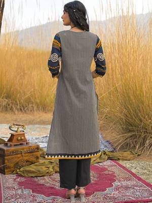 Women Printed Regular Thread Work Pure Cotton Kurta with Trousers & With Dupatta 6